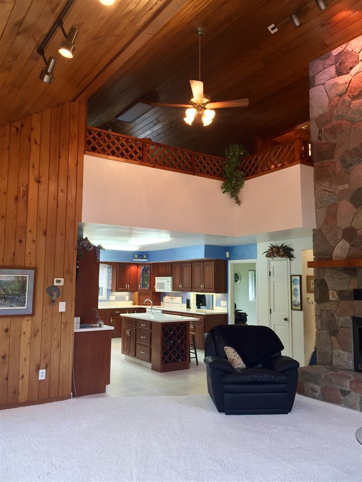 488 East River Road Traverse City, MI 49696 - Photo 18 of 81 1835508-17.JPG