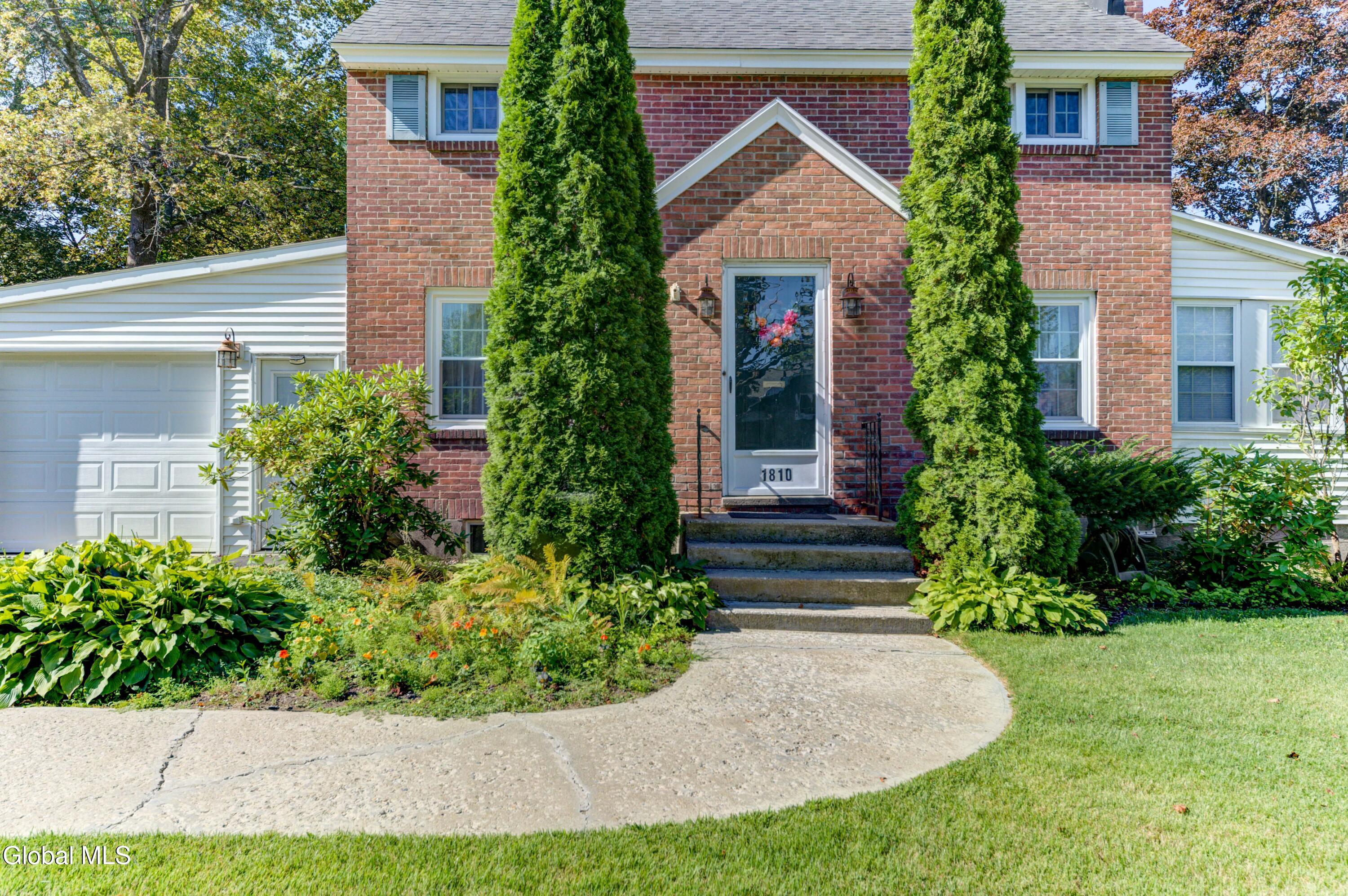 1810 Randolph Road Schenectady, NY 12308 - Photo 4 of 43 5-1810 Randolph Rd