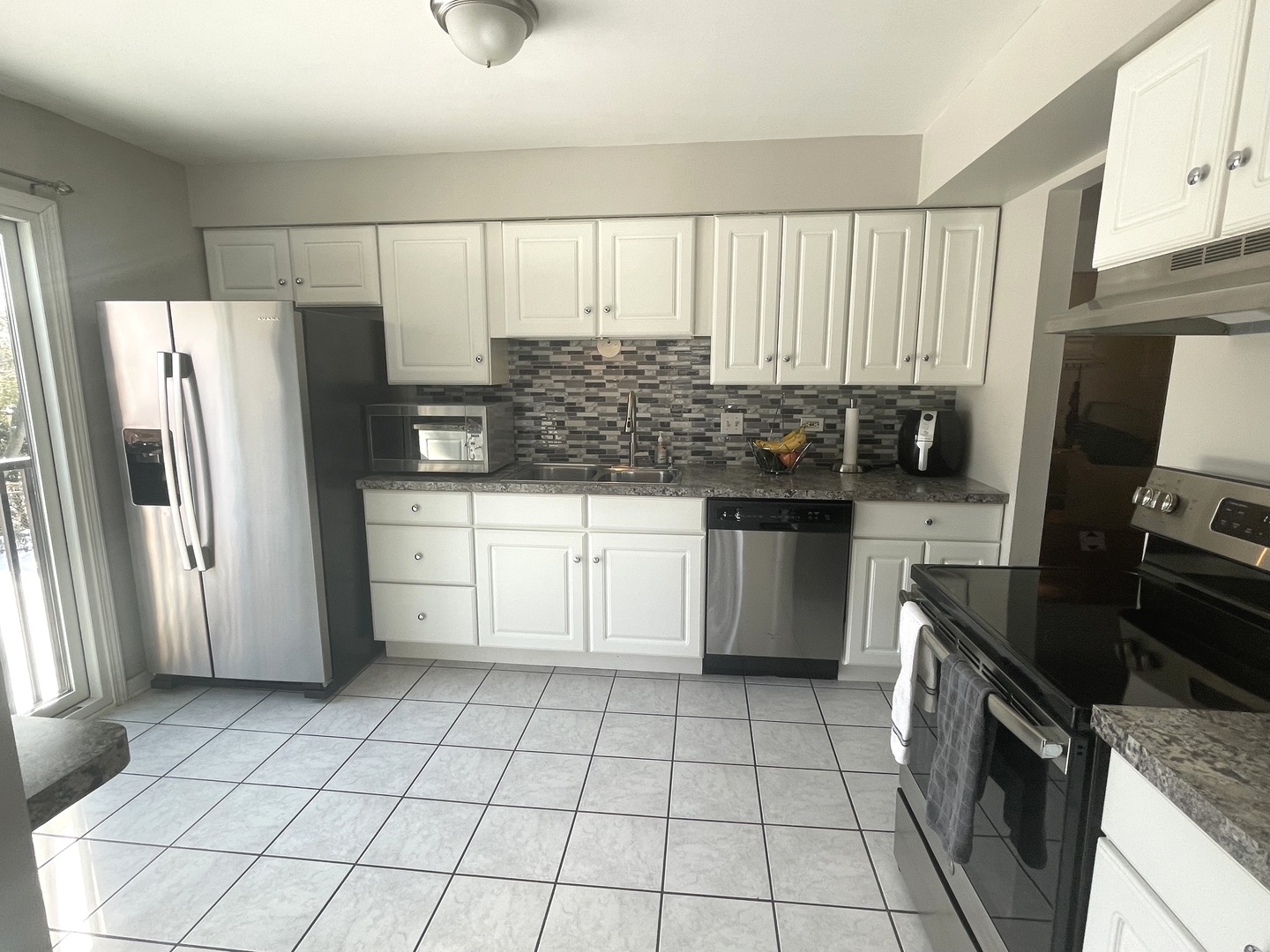 1535 South County Farm Road, Unit 23 Wheaton, IL 60189 - Photo 11 of 28