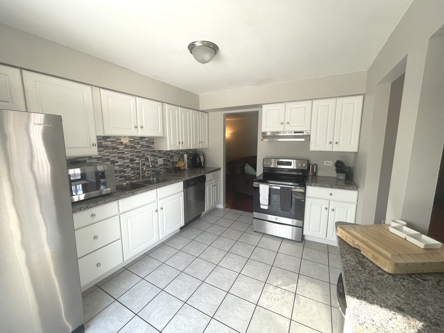 1535 South County Farm Road, Unit 23 Wheaton, IL 60189 - Photo 12 of 28