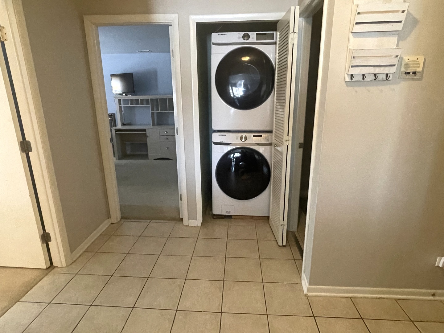 1535 South County Farm Road, Unit 23 Wheaton, IL 60189 - Photo 18 of 28