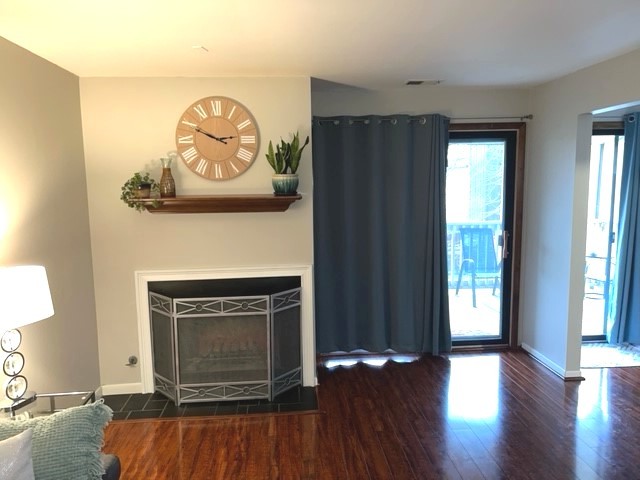 1535 South County Farm Road, Unit 23 Wheaton, IL 60189 - Photo 6 of 28