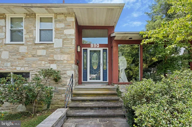 $675,000 | 990 Indian Creek Road, Jenkintown, PA 19046