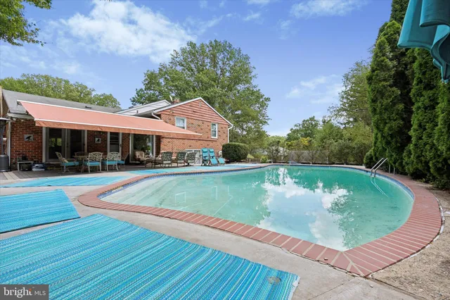 $675,000 | 990 Indian Creek Road, Jenkintown, PA 19046