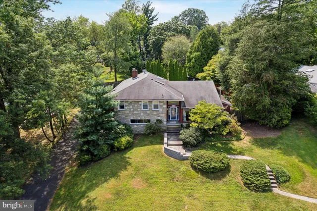 $675,000 | 990 Indian Creek Road, Jenkintown, PA 19046