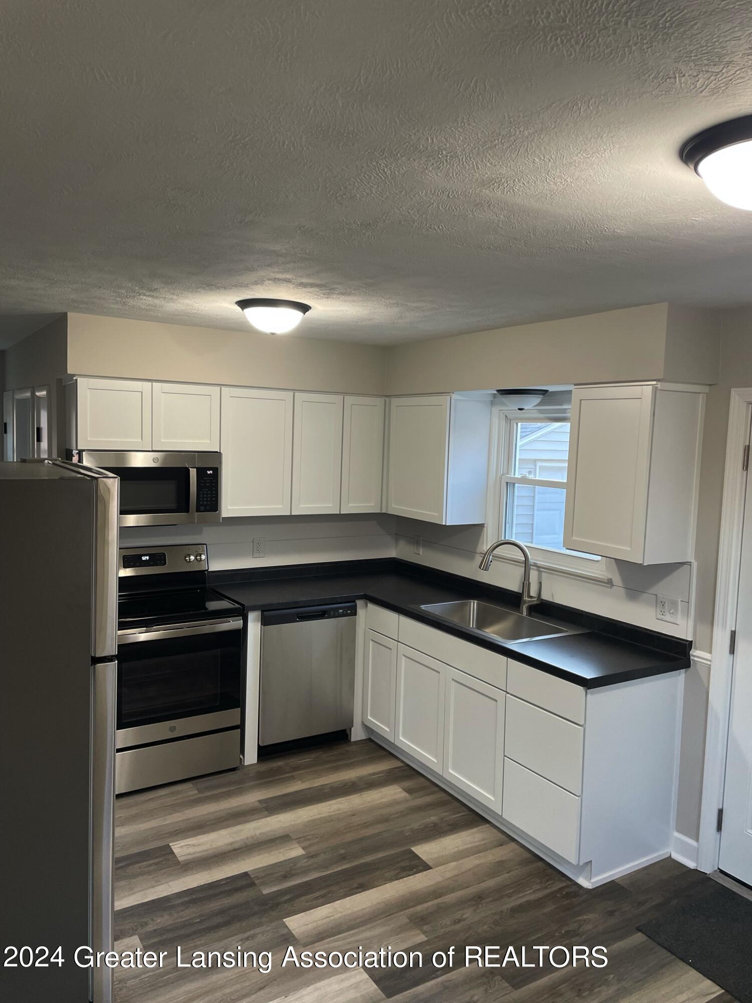 3234 East Round Lake Road Dewitt, MI 48820 - Photo 2 of 14 02295F2D-43B0-4B1C-BEA0-C432CA971840