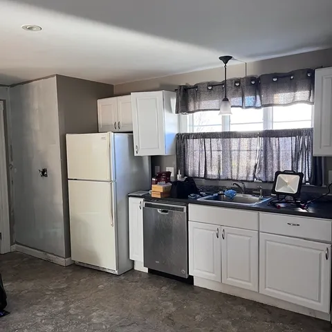 $2,500 | 77 Linwood Avenue, Unit 1, Melrose, MA 02176