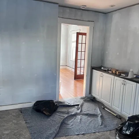 $2,500 | 77 Linwood Avenue, Unit 1, Melrose, MA 02176