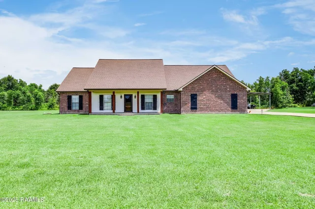 $450,000 | 9475 Grand Prairie Highway, Church Point, LA 70525