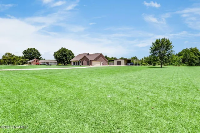 $450,000 | 9475 Grand Prairie Highway, Church Point, LA 70525