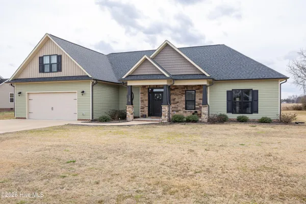 $399,000 | 129 Cedar Lake Lane, Clinton, NC 28328