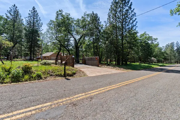 $489,000 | 29153 South Cow Creek Road, Whitmore, CA 96096