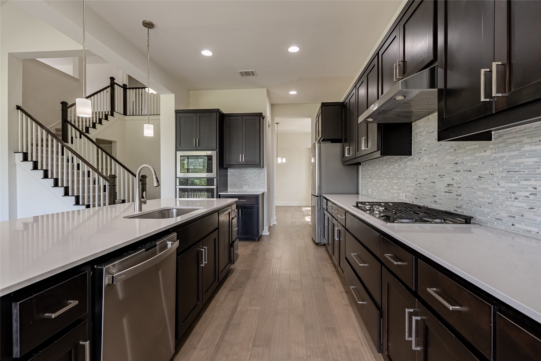 212 Eiglehart Road Austin, TX 78737 - Photo 5 of 31