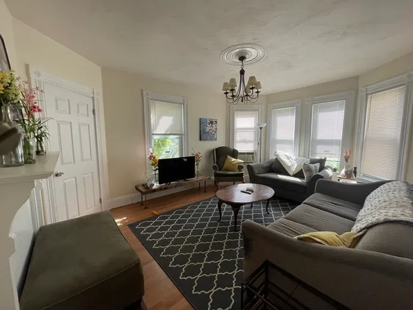 $4,300 | 40 Forest Street, Unit 2, Boston, MA 02119
