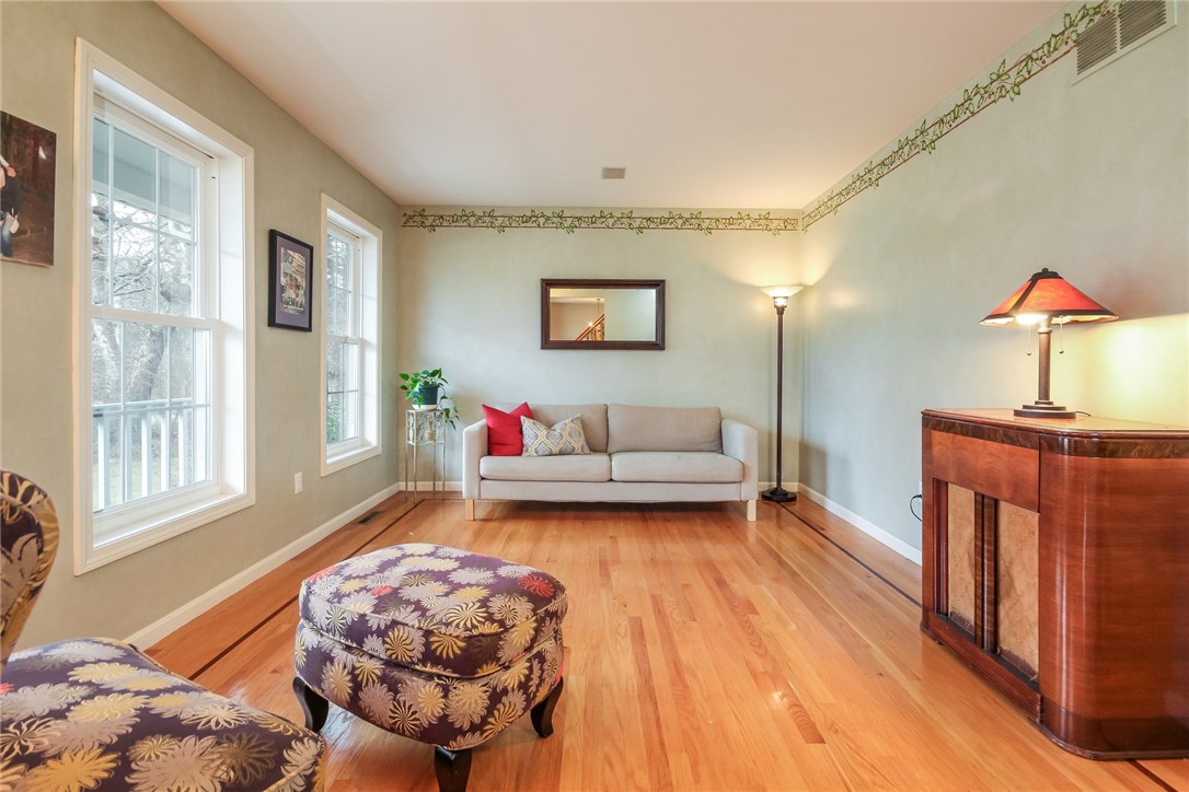 10 Ridge Drive Narragansett, RI 02882 - Photo 17 of 34 Additional sitting area on first floor.