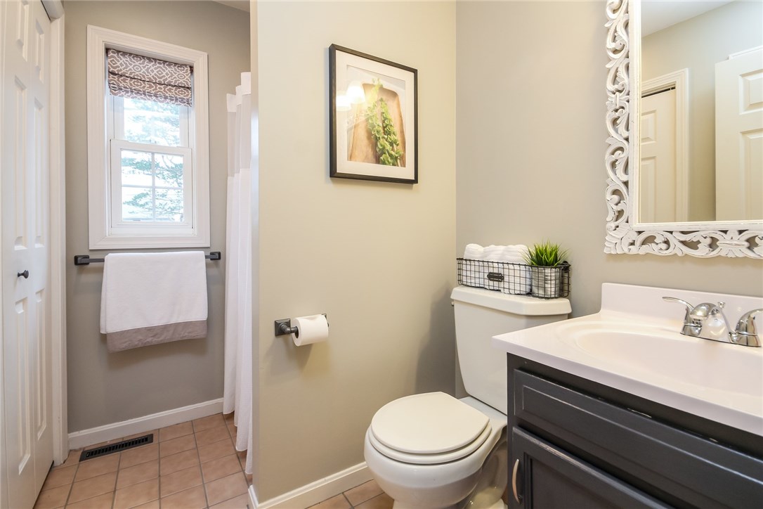 10 Ridge Drive Narragansett, RI 02882 - Photo 30 of 34 Gallery Image 30