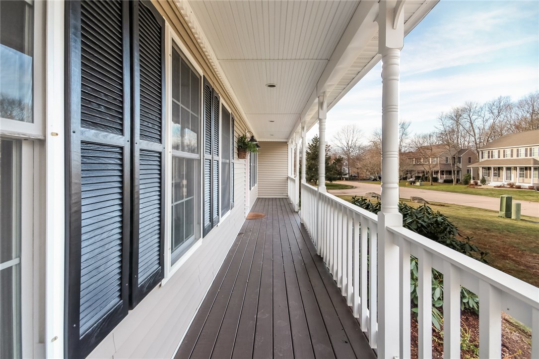 Large Farmers porch