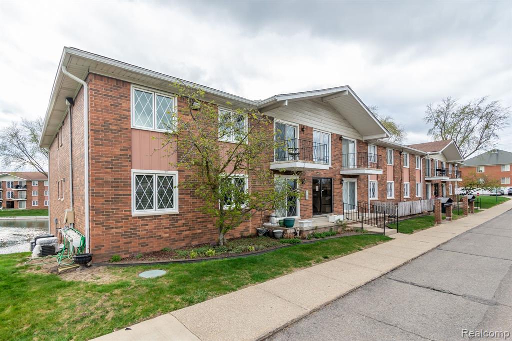 54797 Shelby Road, Unit 88 Shelby, MI 48316 - Photo 19 of 22