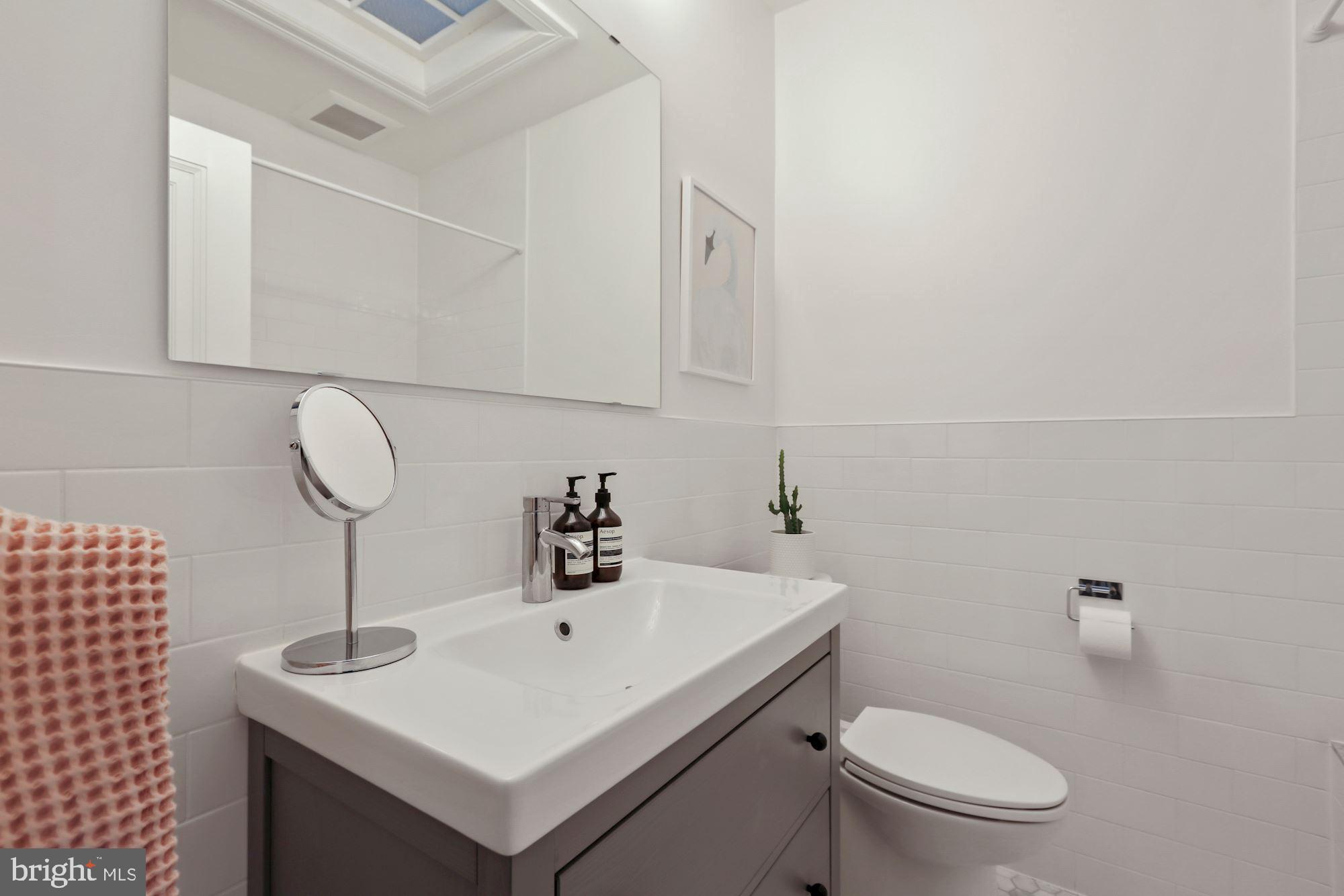 4222 37th Street Northwest Washington, DC 20008 - Photo 28 of 45