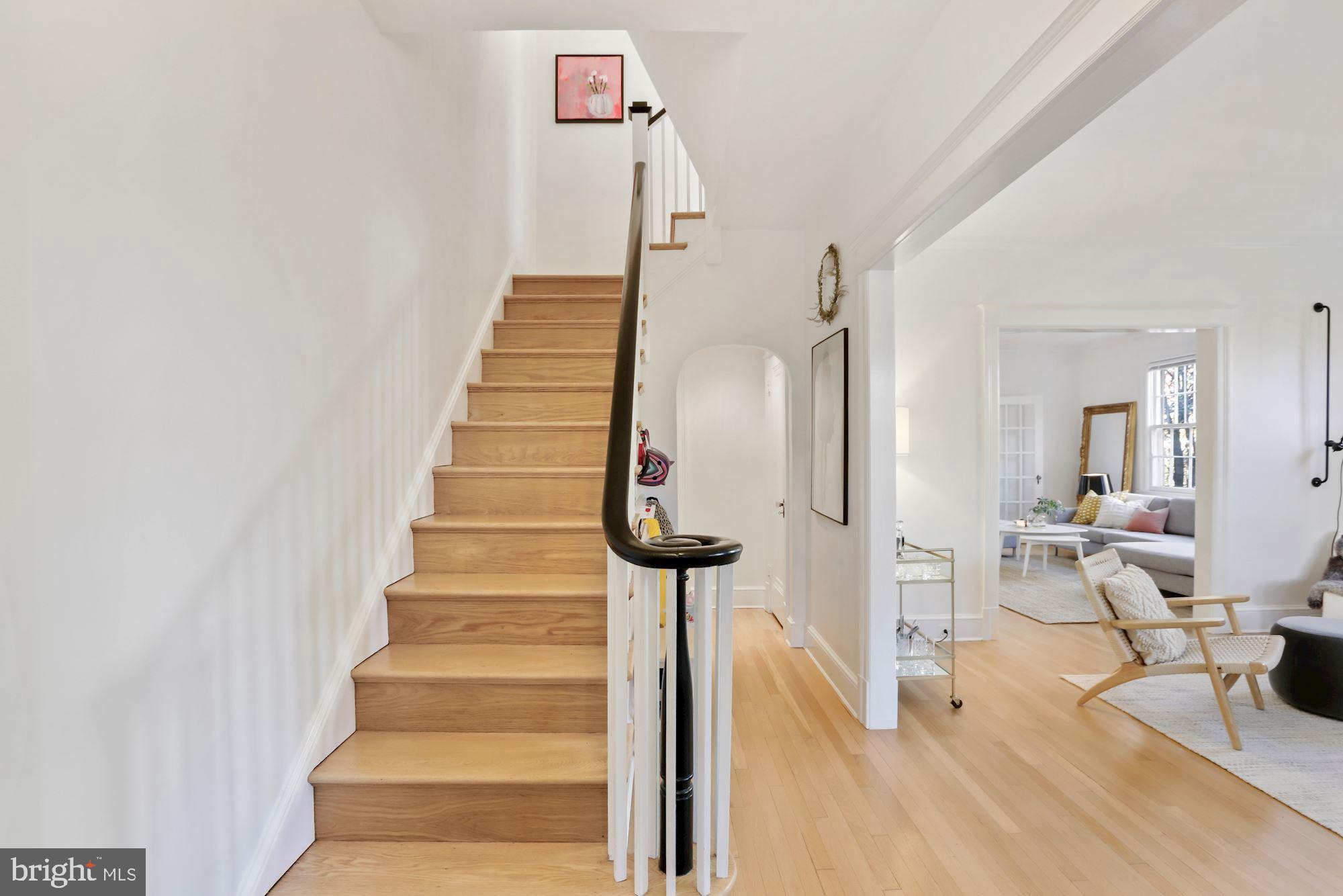 4222 37th Street Northwest Washington, DC 20008 - Photo 4 of 45