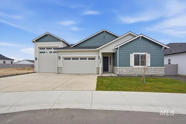 $789,990 | 2378 North Kenora Avenue, Star, ID 83669