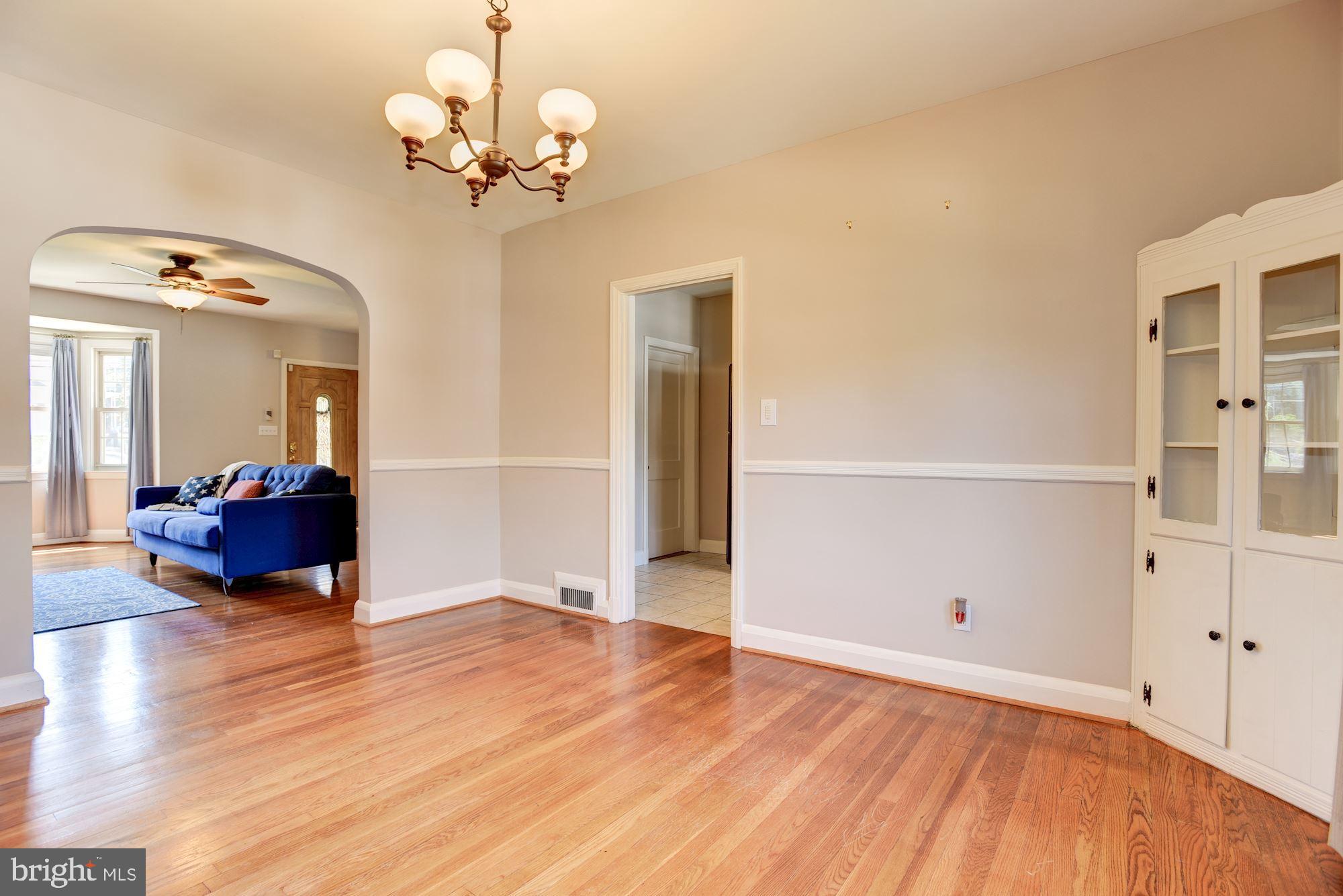 6338 Frederick Road Baltimore, MD 21228 - Photo 10 of 36 Dining Room