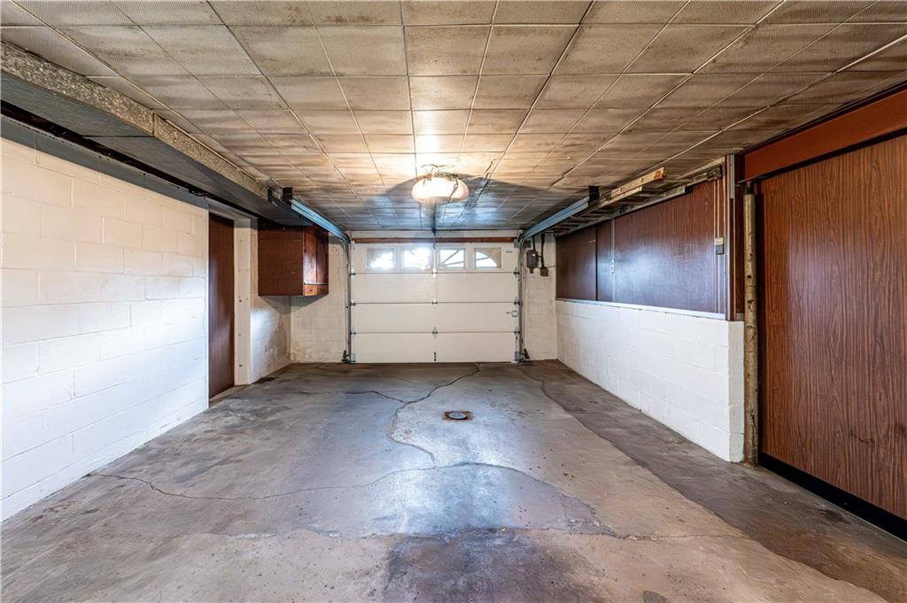 13740 Ridge Road Irwin, PA 15642 - Photo 30 of 43 a view of a garage