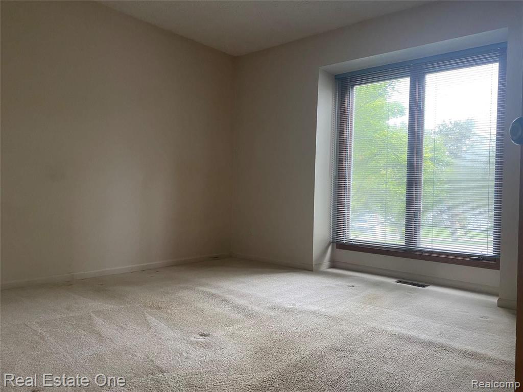 6687 Ridgeview Drive, Unit 55 Clarkston, MI 48346 - Photo 13 of 28
