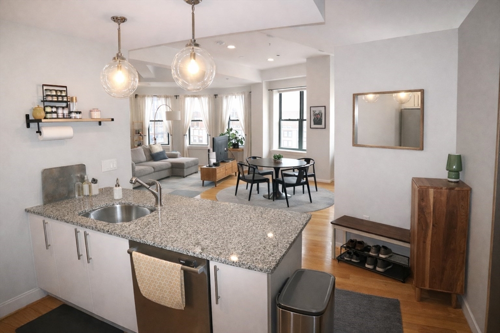 40 Fay Street, Unit 306 Boston, MA 02118 - Photo 3 of 6