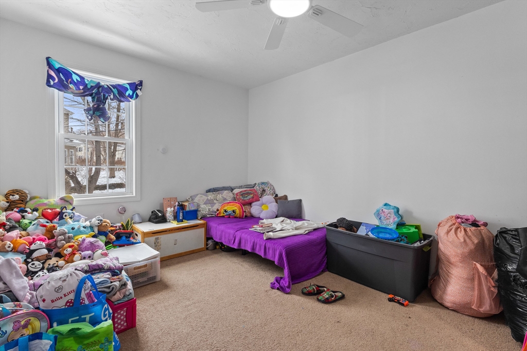404 High Street Webster, MA 01570 - Photo 23 of 35