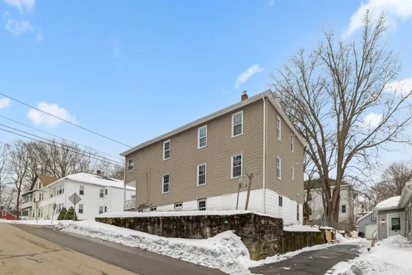 $585,000 | 404 High Street, Webster, MA 01570