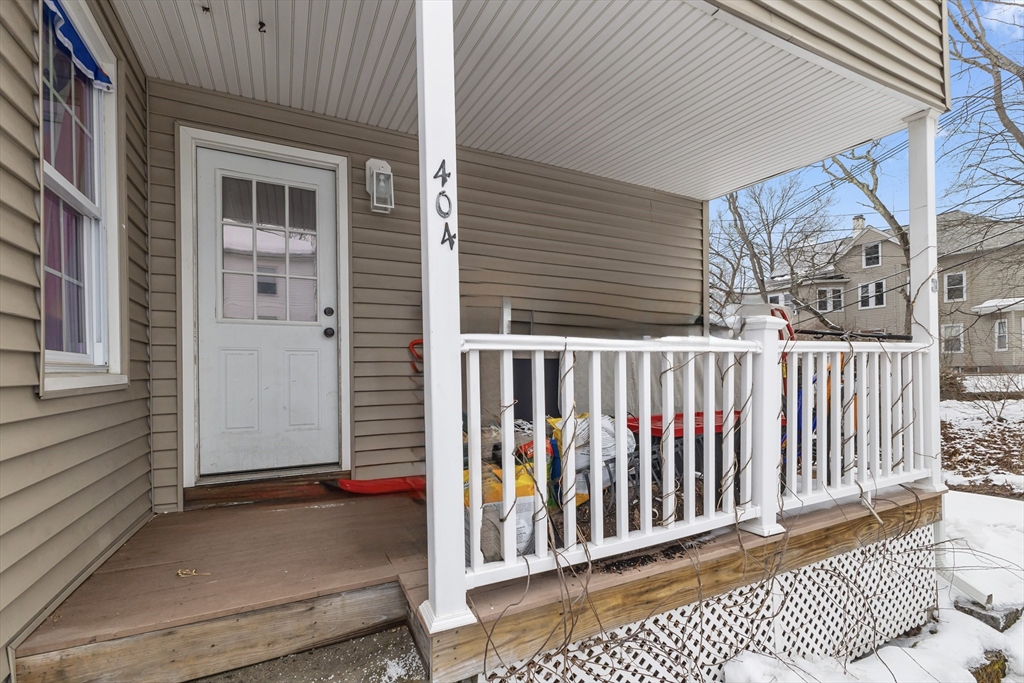 404 High Street Webster, MA 01570 - Photo 5 of 35