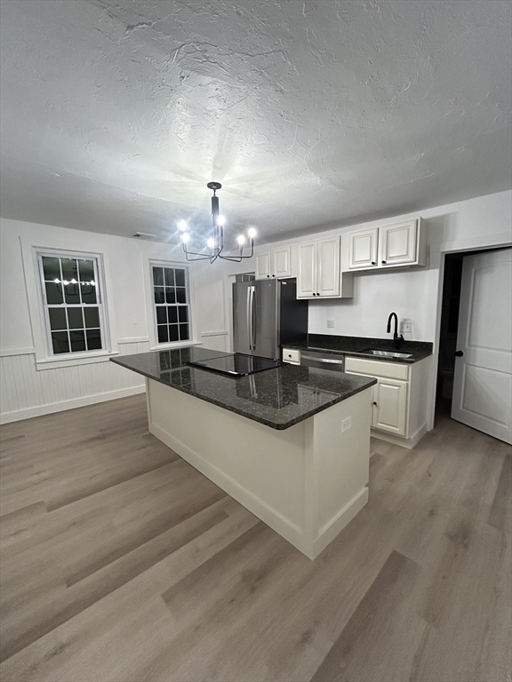404 High Street Webster, MA 01570 - Photo 7 of 35
