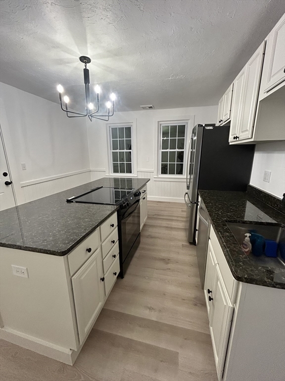 404 High Street Webster, MA 01570 - Photo 8 of 35