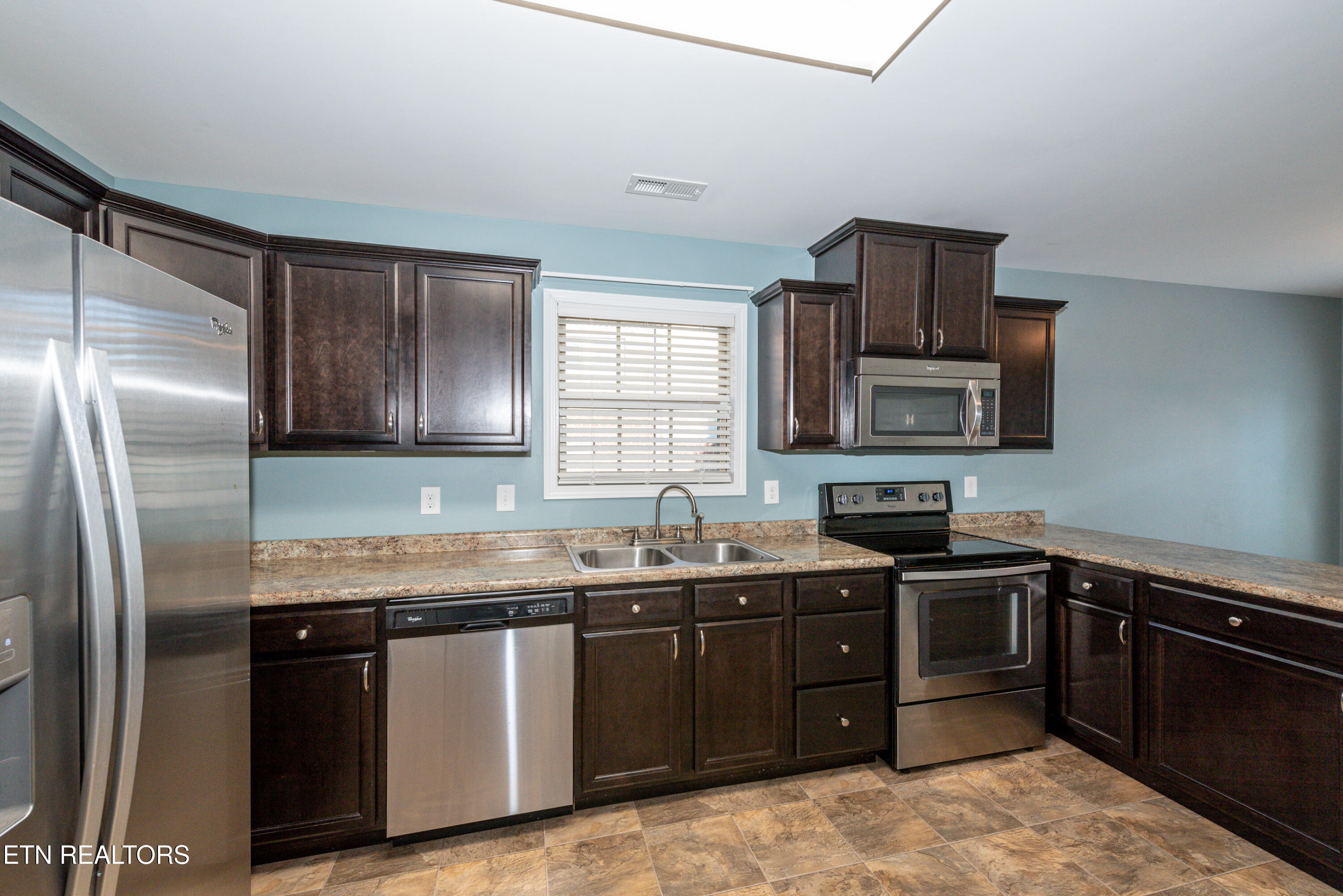 856 Gilbert Street Alcoa, TN 37701 - Photo 12 of 37 DSC_3087