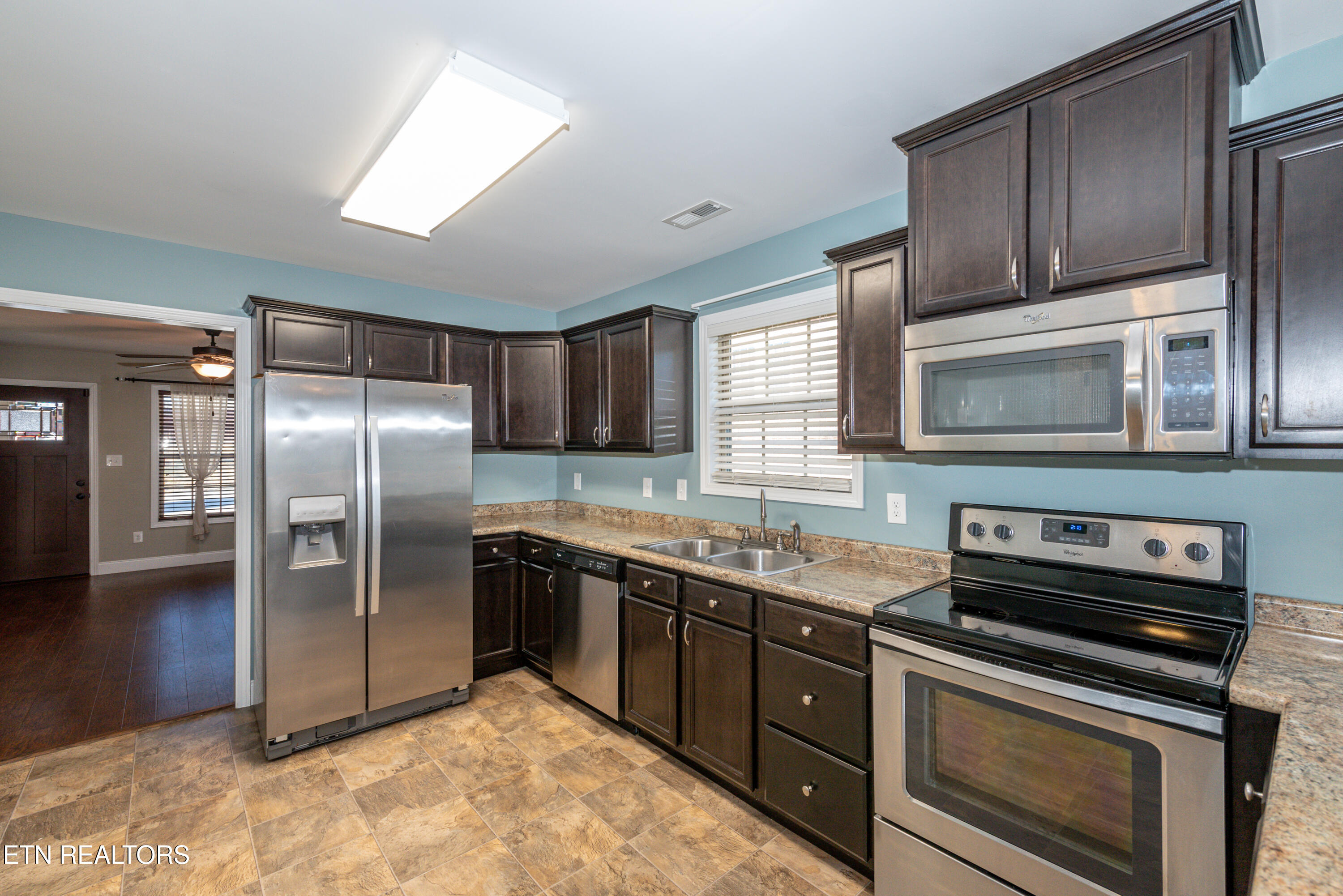856 Gilbert Street Alcoa, TN 37701 - Photo 16 of 37 DSC_3093