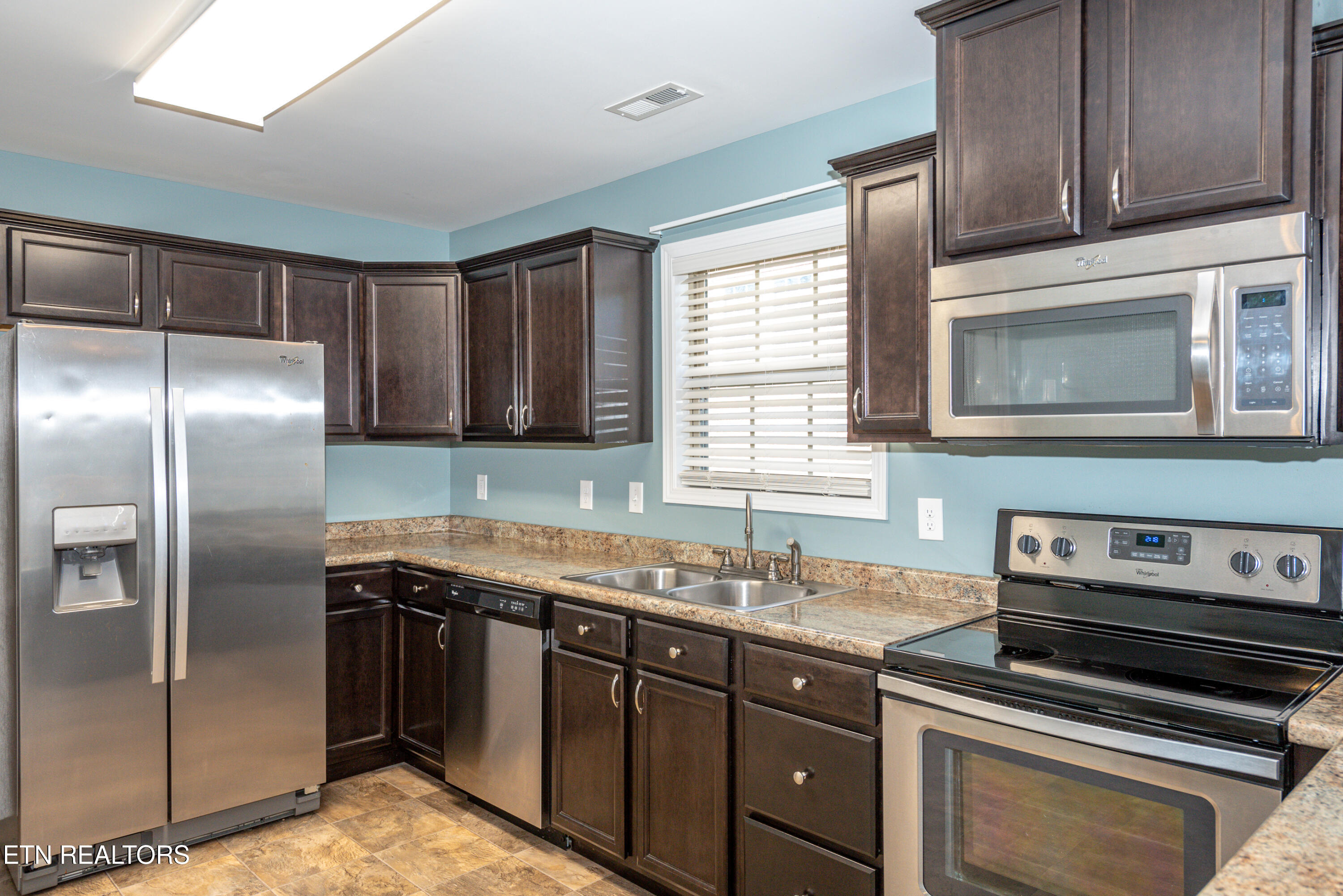 856 Gilbert Street Alcoa, TN 37701 - Photo 18 of 37 DSC_3095