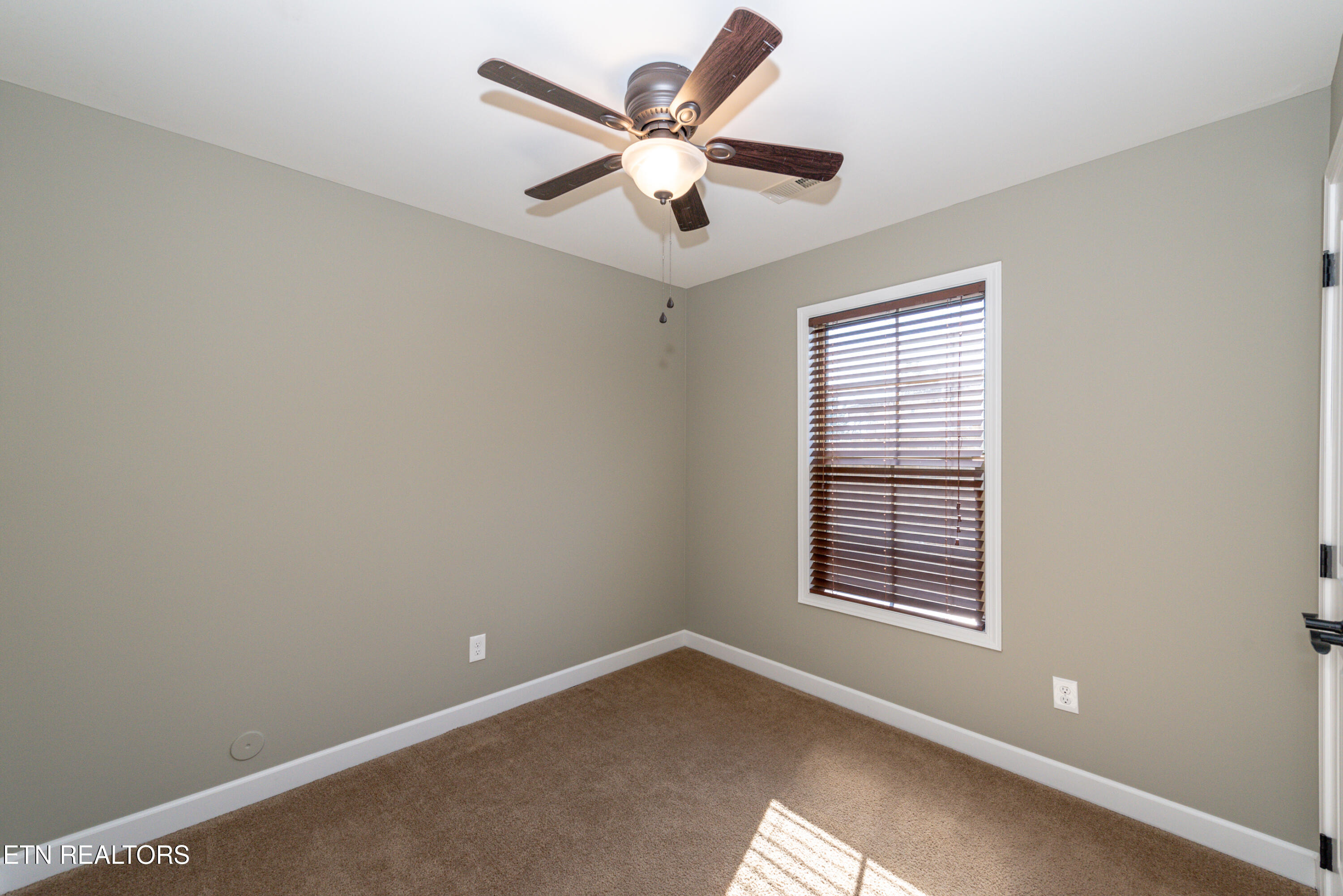 856 Gilbert Street Alcoa, TN 37701 - Photo 27 of 37 DSC_3105