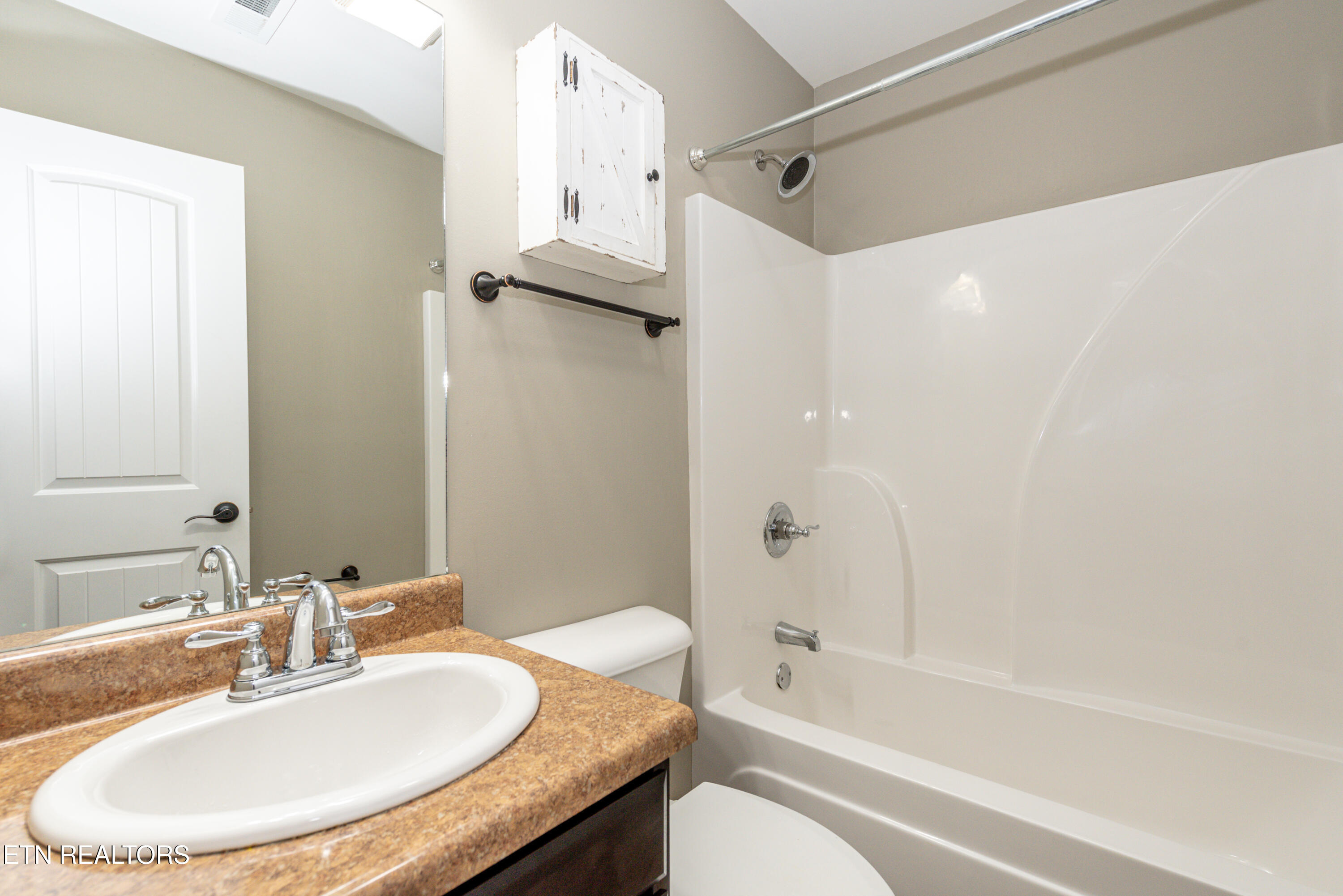 856 Gilbert Street Alcoa, TN 37701 - Photo 29 of 37 DSC_3107