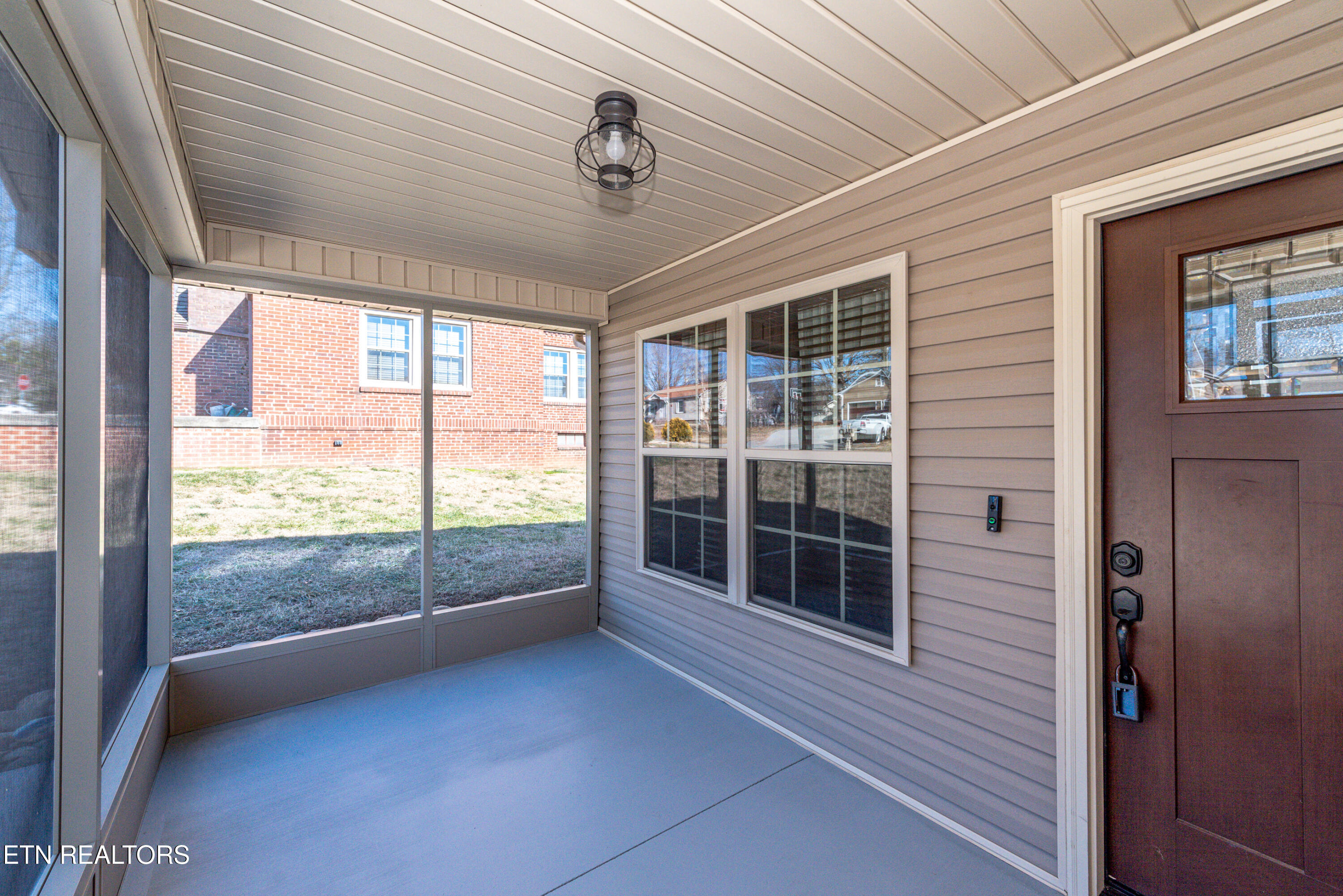 856 Gilbert Street Alcoa, TN 37701 - Photo 3 of 37 DSC_3076