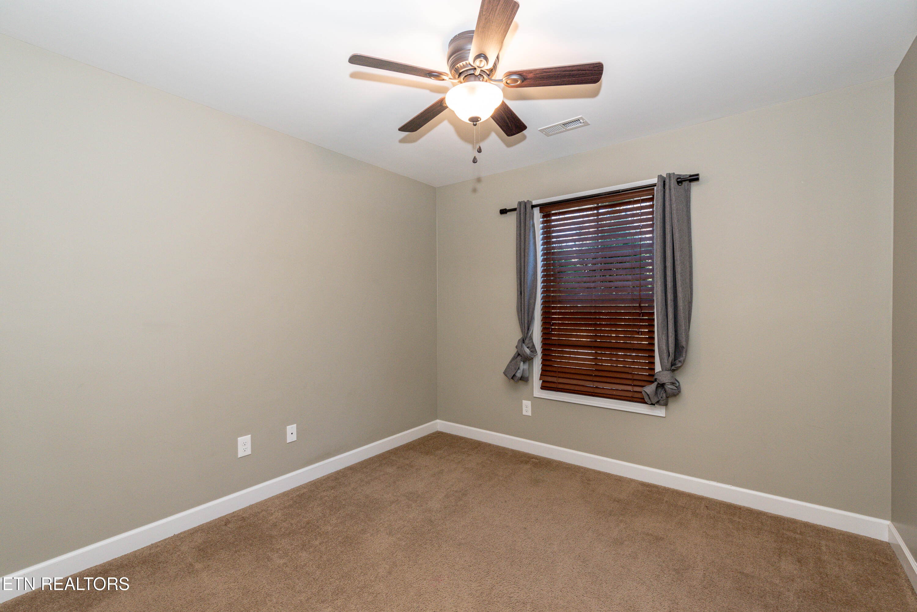 856 Gilbert Street Alcoa, TN 37701 - Photo 31 of 37 DSC_3110
