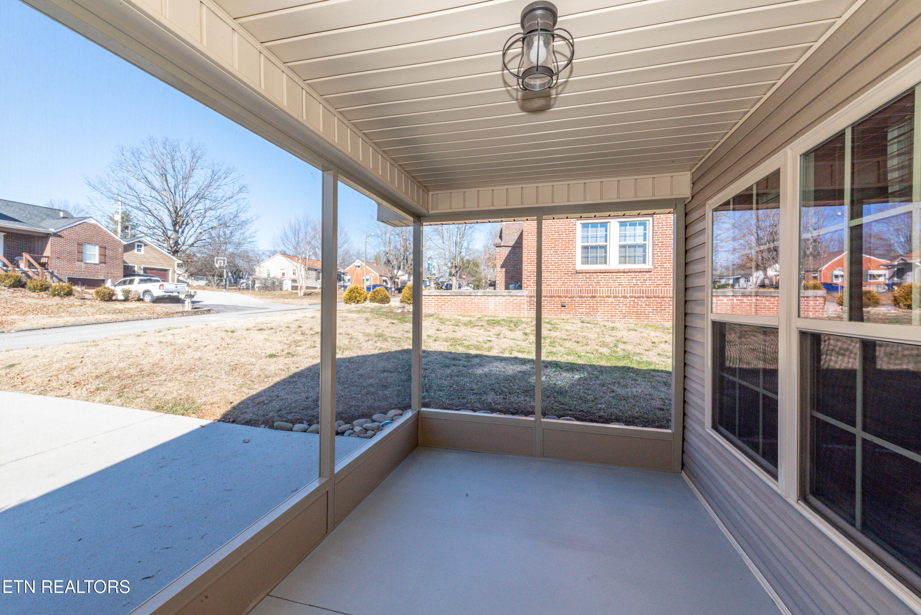 856 Gilbert Street Alcoa, TN 37701 - Photo 5 of 37 DSC_3079