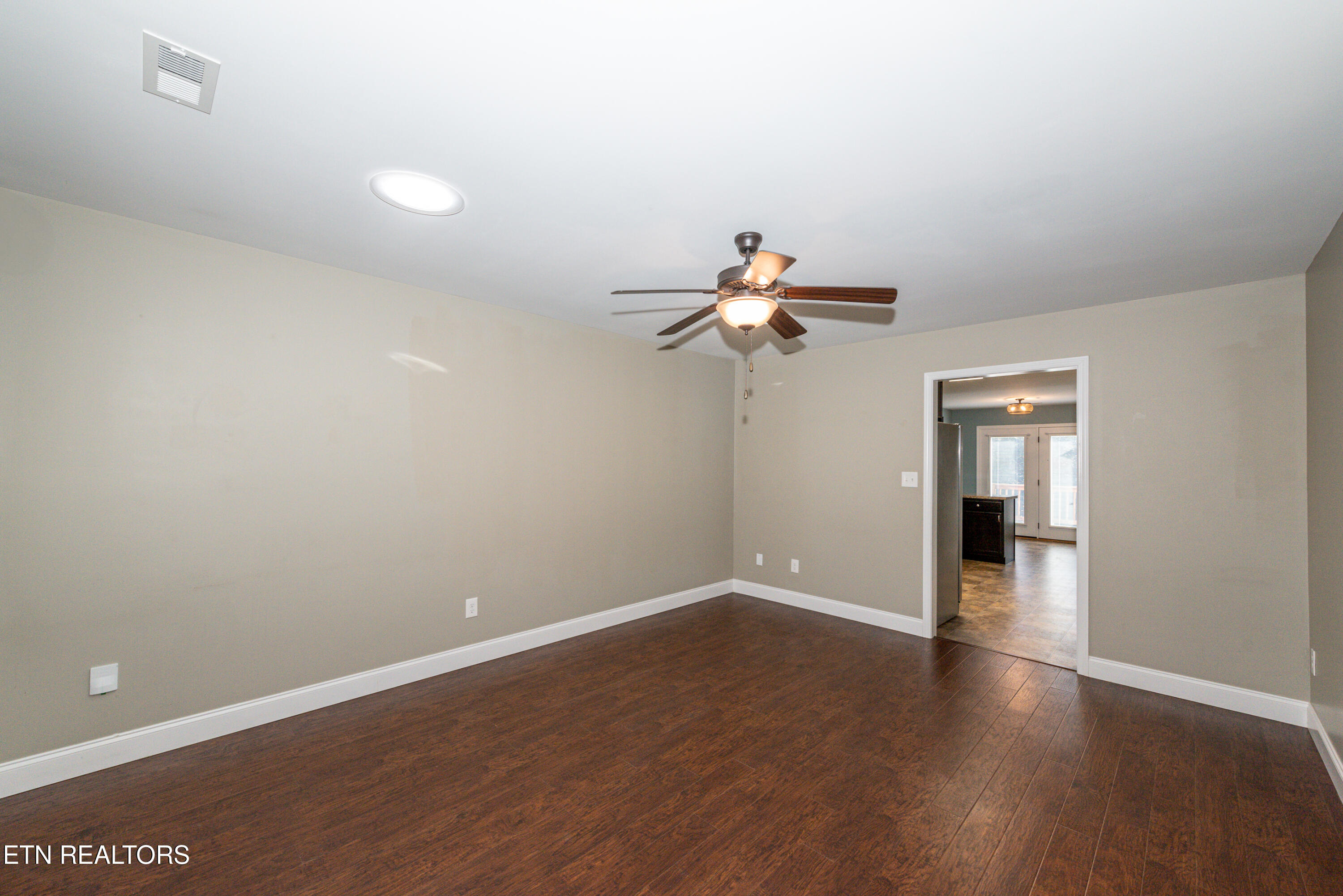856 Gilbert Street Alcoa, TN 37701 - Photo 10 of 37 DSC_3085