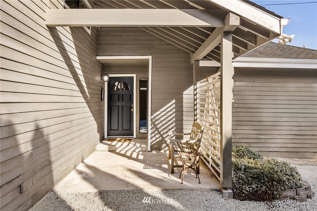 5405 156th Street Southwest Edmonds, WA 98026 - Photo 2 of 27 a view of a house with a small window