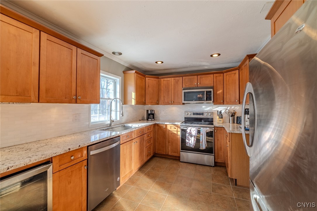 3912 Pine Ridge Road Lenox, NY 13032 - Photo 6 of 30