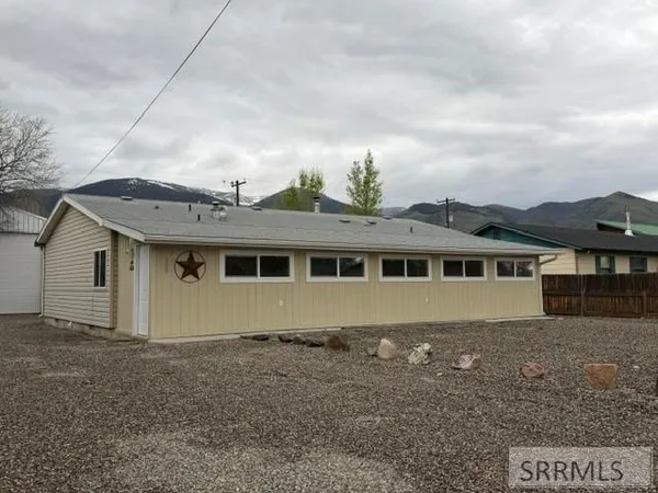 $359,000 | 805 Lemhi Avenue, Salmon, ID 83467