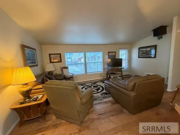 $359,000 | 805 Lemhi Avenue, Salmon, ID 83467