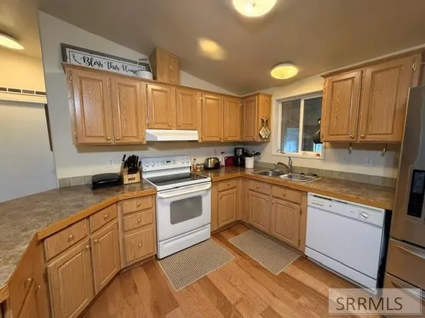 $359,000 | 805 Lemhi Avenue, Salmon, ID 83467