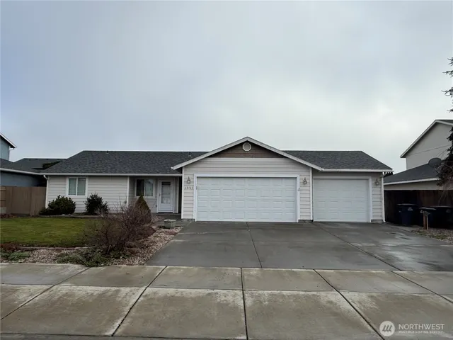 $345,000 | 1851 South Leanne Avenue, Moses Lake, WA 98837