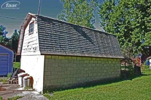 8157 West Mount Morris Road Flushing, MI 48433 - Photo 12 of 15 20365884-11.JPG